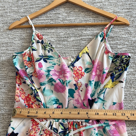 Yumi Kim Floral Bird Print Sundress Size Small Faux Wrap Tie Waist Pocket Dress - Picture 6 of 15